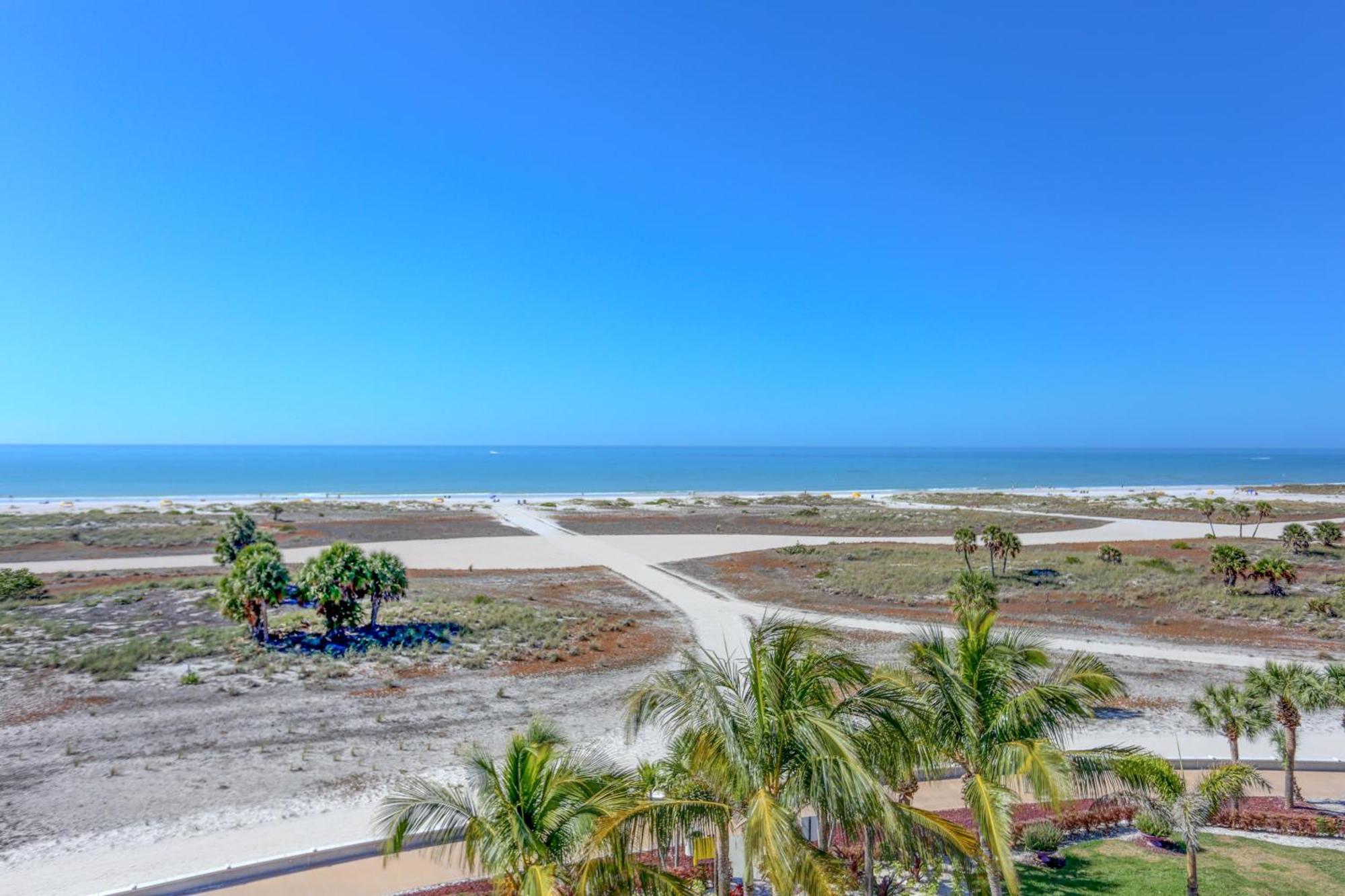 South Beach Condo Hotel By Travel Resort Services, Inc. セント・ピート・ビーチ エクステリア 写真