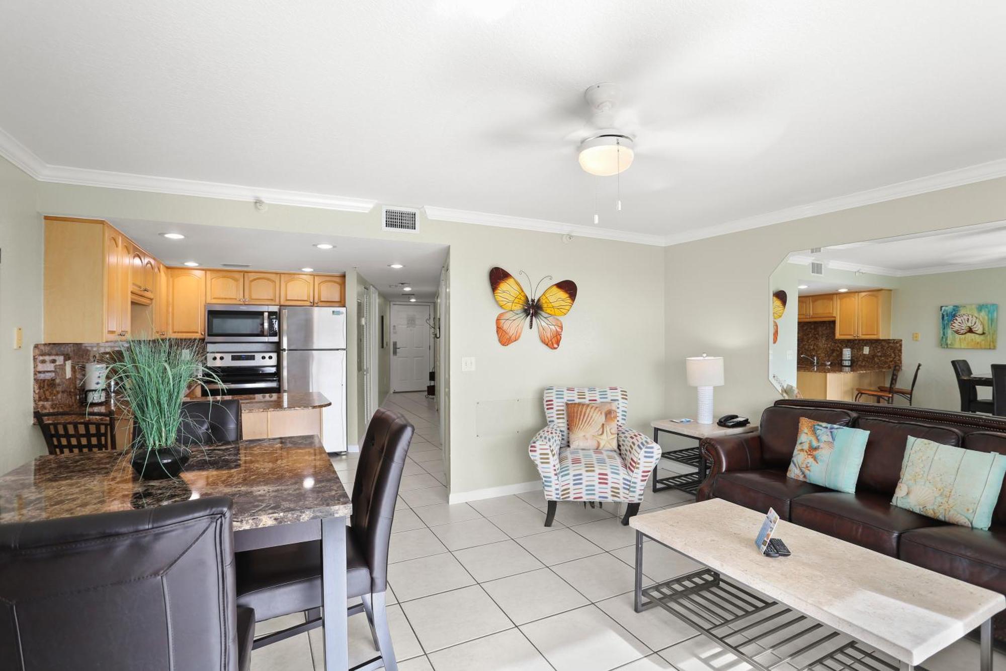 South Beach Condo Hotel By Travel Resort Services, Inc. セント・ピート・ビーチ エクステリア 写真