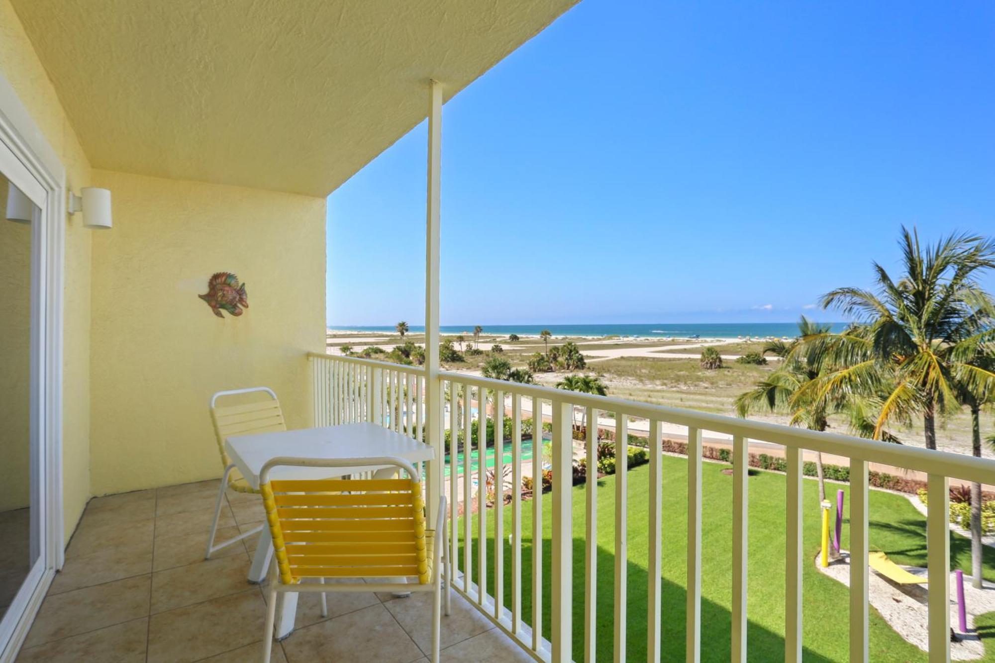South Beach Condo Hotel By Travel Resort Services, Inc. セント・ピート・ビーチ エクステリア 写真